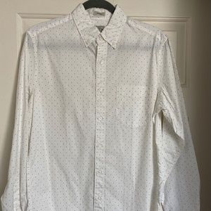 J. Crew Men's Classic Long sleeved Shirt